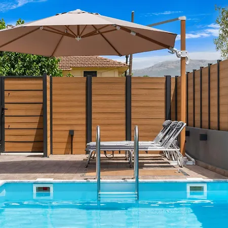 アパート Dimargi